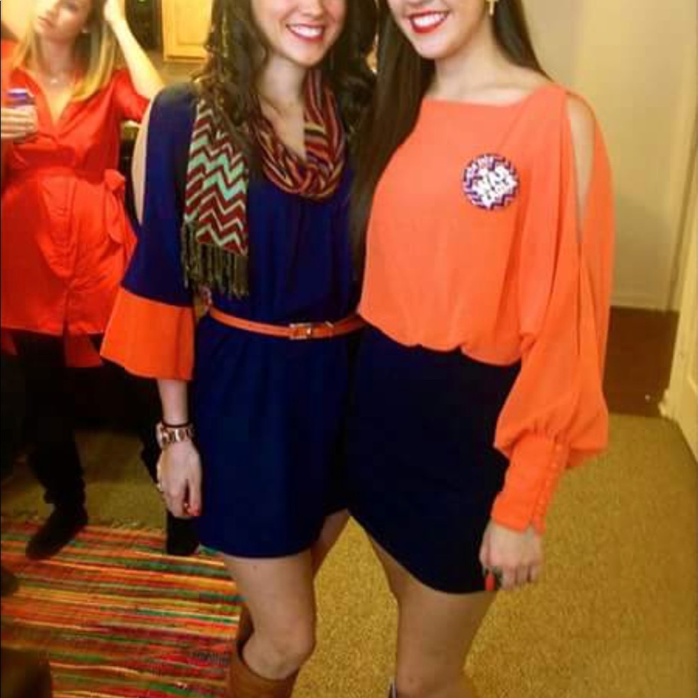 Scarf - Picture 2 of 2